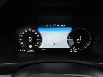 Volvo XC90 T8 Plug In Hybrid R Design