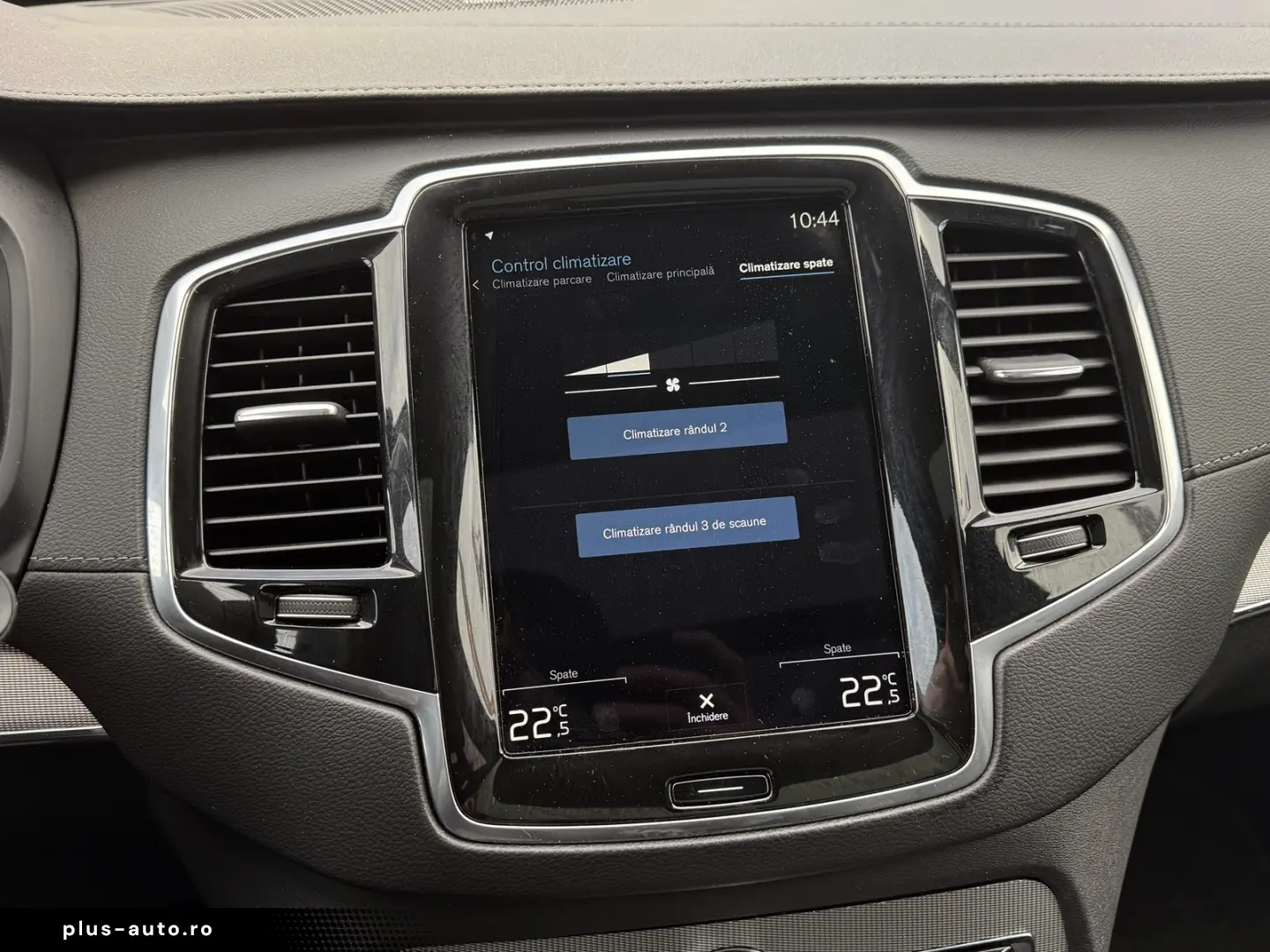 Volvo XC90 T8 Plug In Hybrid R Design