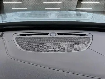 Volvo XC90 T8 Plug In Hybrid R Design