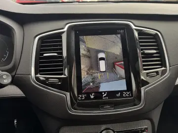 Volvo XC90 T8 Plug In Hybrid R Design