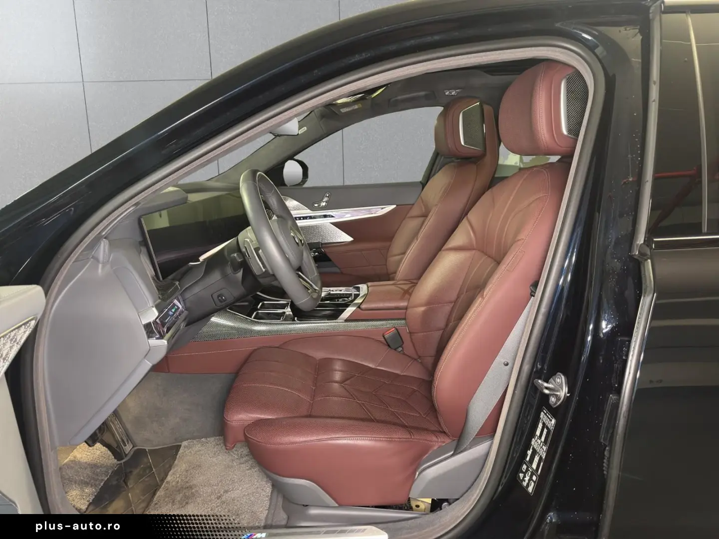 740 d xDrive M Sport Pro  Individual Theater TV