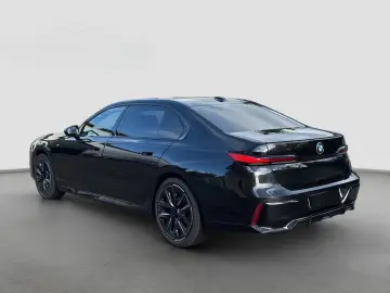 740 d xDrive M Sport Pro 4-Zonen-Klimaautomatik 360