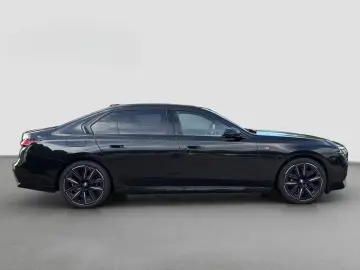 740 d xDrive M Sport Pro 4-Zonen-Klimaautomatik 360