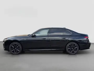 740 d xDrive M Sport Pro 4-Zonen-Klimaautomatik 360