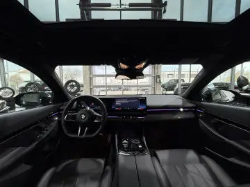 520 i M Sport Carbon Memory HUD Live Cockpit