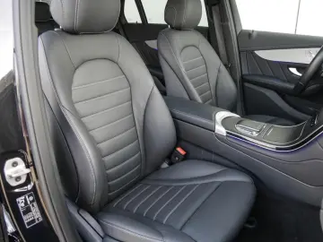 GLC 300 d 4M Coupé AMG DISTR KEYL 360  LED SHD