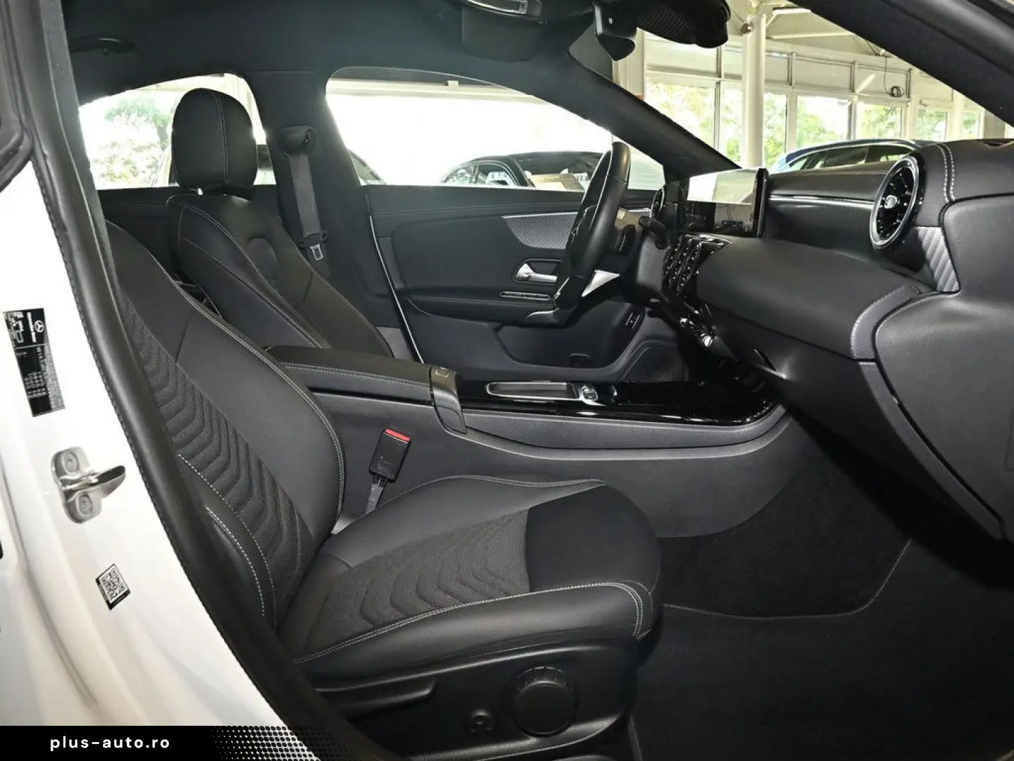 CLA 180 Coupé Progressive Advanced Distr. LED Na