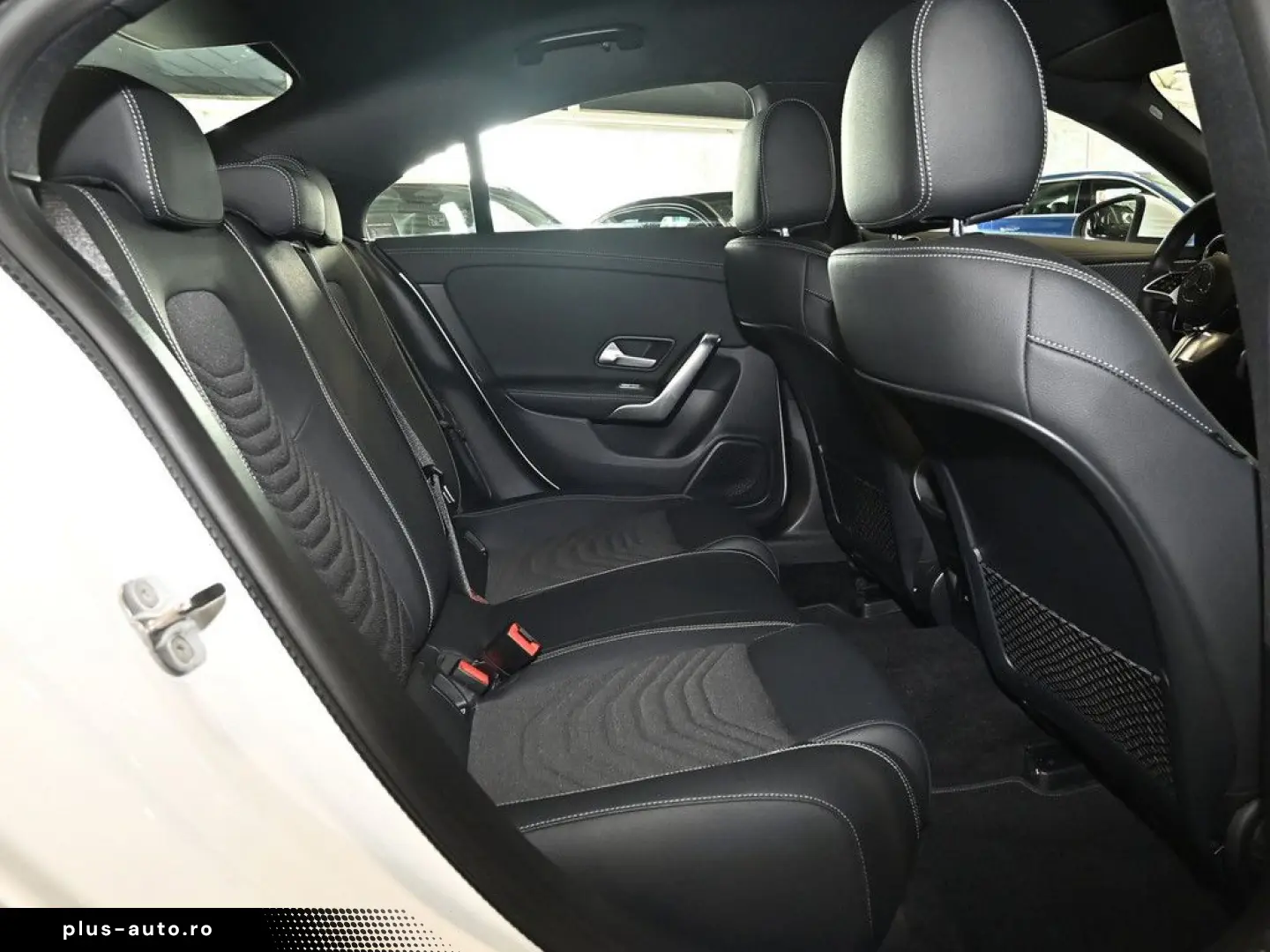 CLA 180 Coupé Progressive Advanced Distr. LED Na