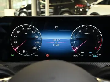 CLA 180 Coupé Progressive Advanced Distr. LED Na