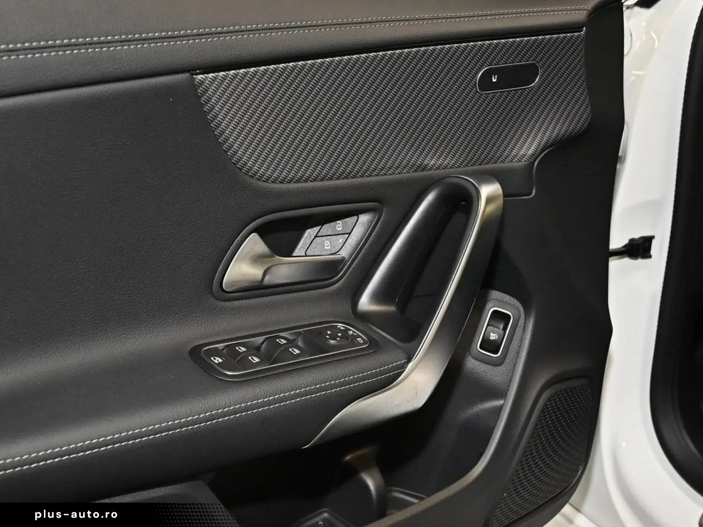 CLA 180 Coupé Progressive Advanced Distr. LED Na