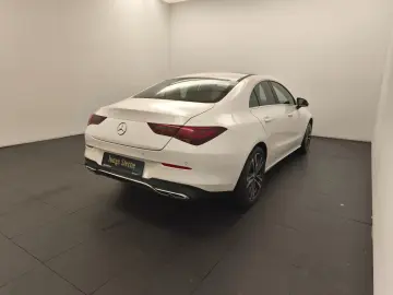 CLA 180 Coupé Progressive Advanced Distro Pano 3