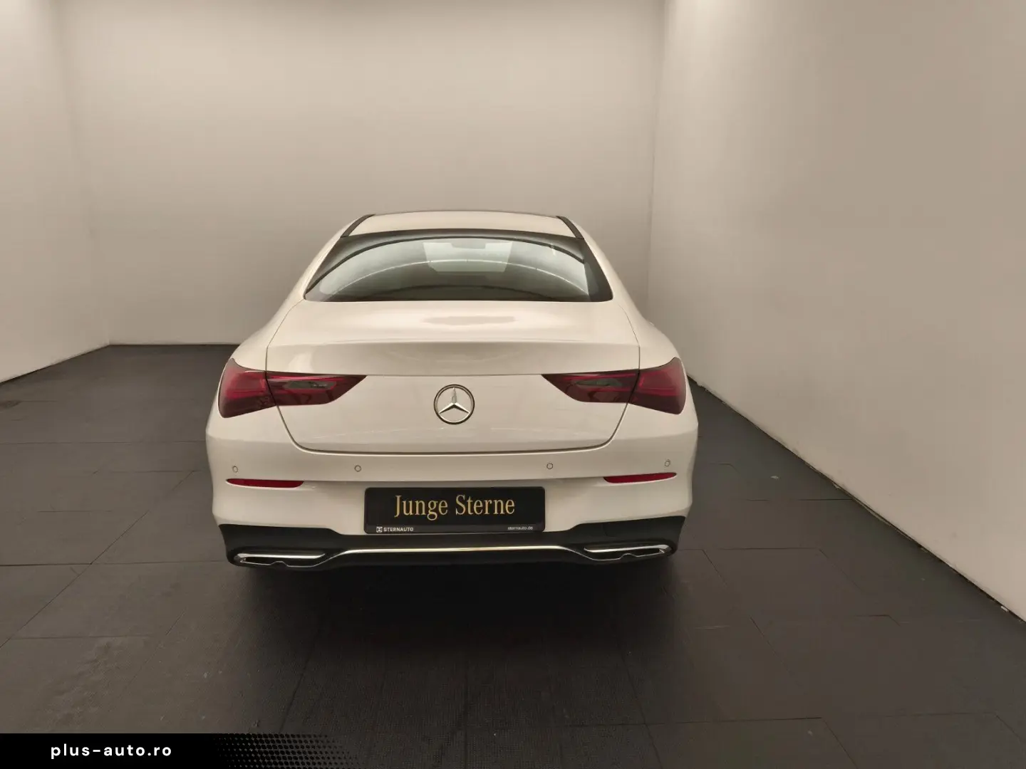 CLA 180 Coupé Progressive Advanced Distro Pano 3