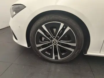 CLA 180 Coupé Progressive Advanced Distro Pano 3