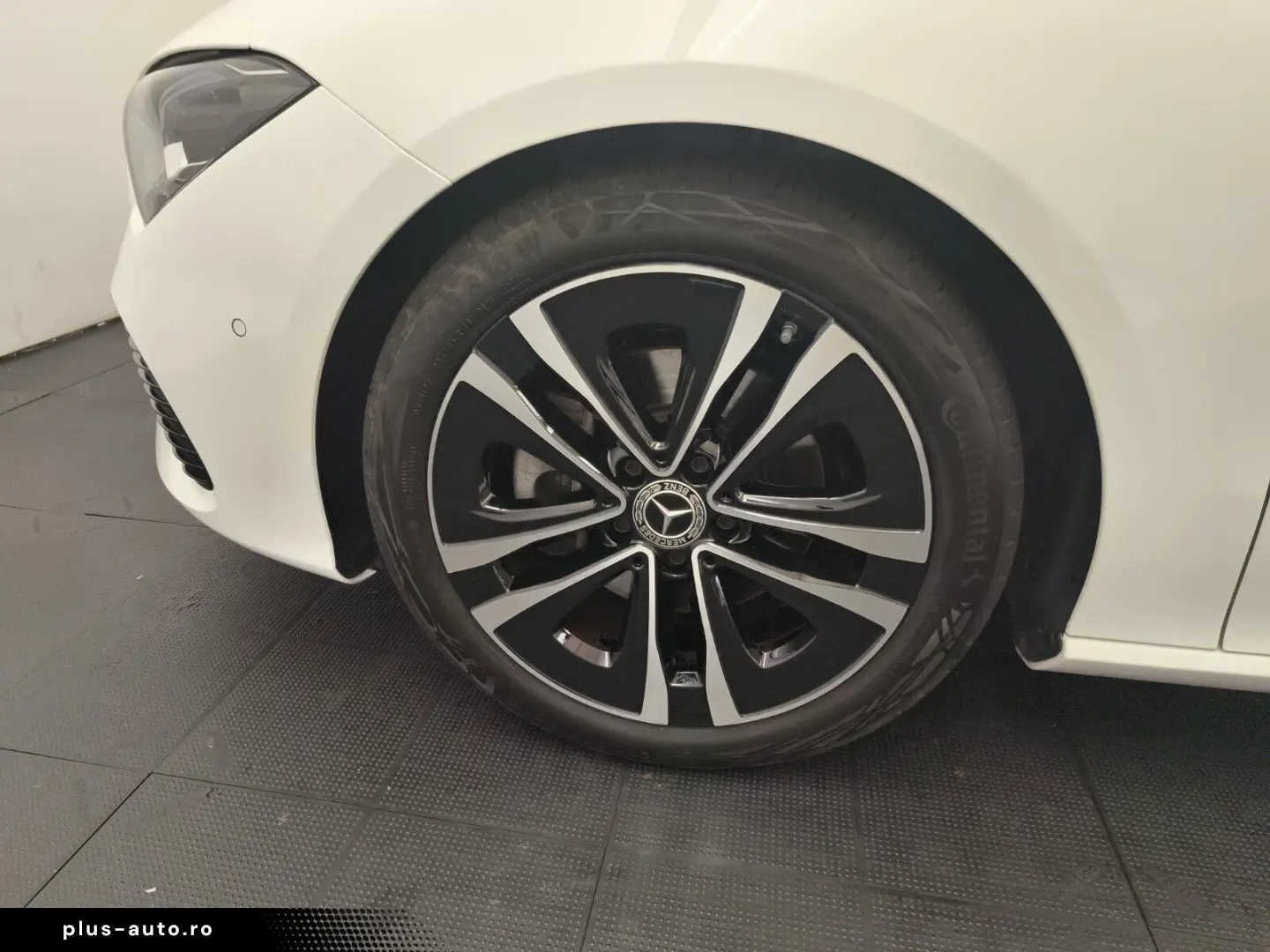 CLA 180 Coupé Progressive Advanced Distro Pano 3