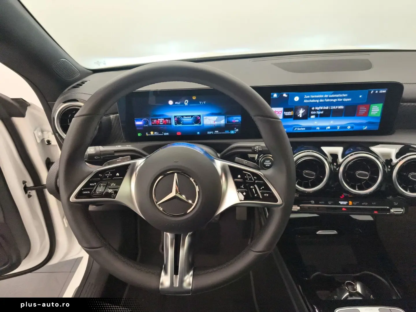 CLA 180 Coupé Progressive Advanced Distro Pano 3