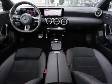 CLA 180 Coupé AMG KAMERA LED NAVI CARPLAY 18