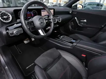 CLA 180 Coupé AMG KAMERA LED NAVI CARPLAY 18