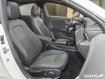 CLA 180 Coupé Progressive LED Kamera Pano Sitzh
