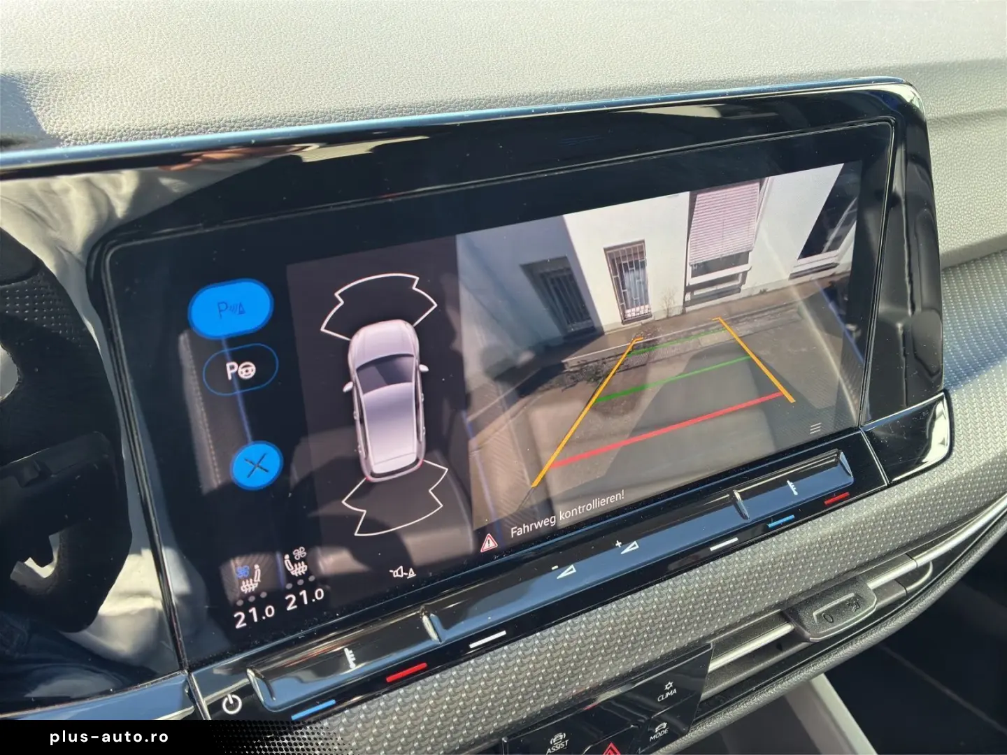 Golf VIII R 2.0 TSI 4Motion   Akrapovič Keyless