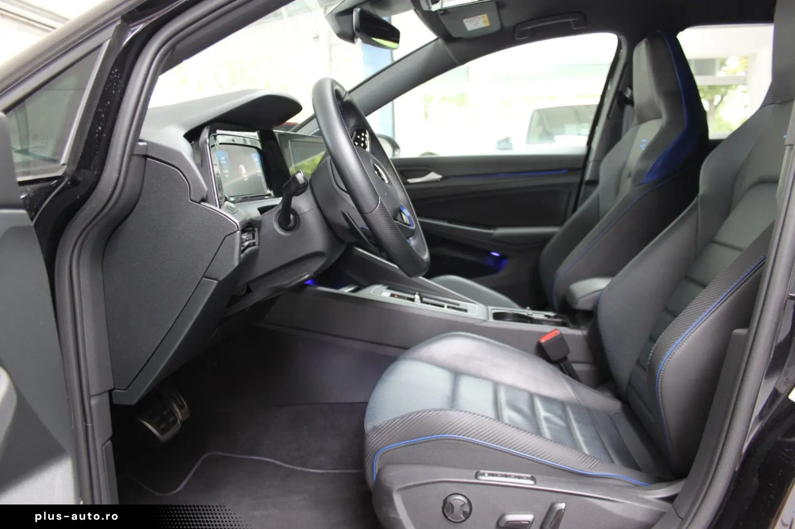 Golf VIII Lim. R BLCKSTYLE DSG LEDER R-PERFO-PAK