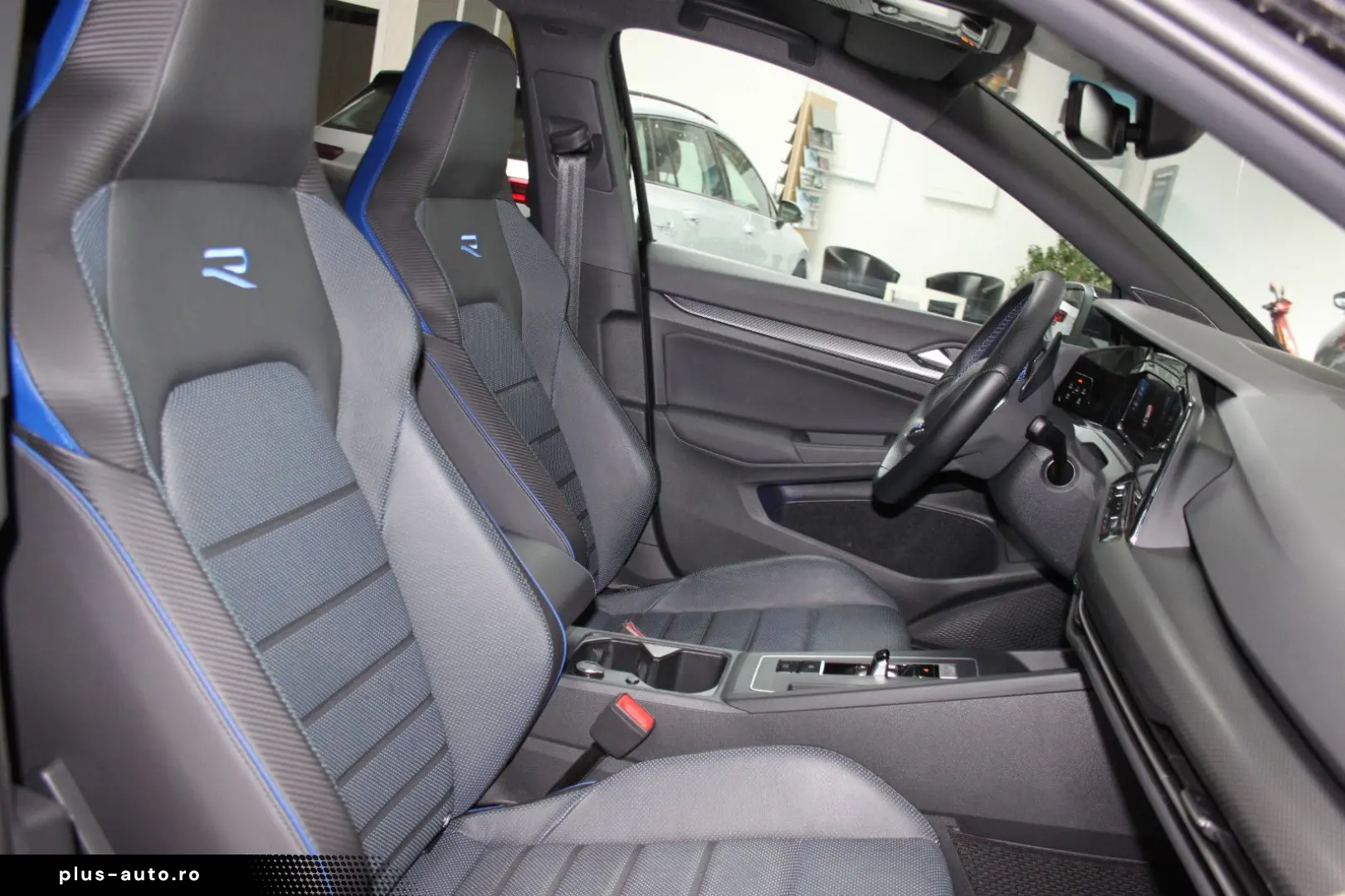 Golf VIII Lim. R BLCKSTYLE DSG LEDER R-PERFO-PAK