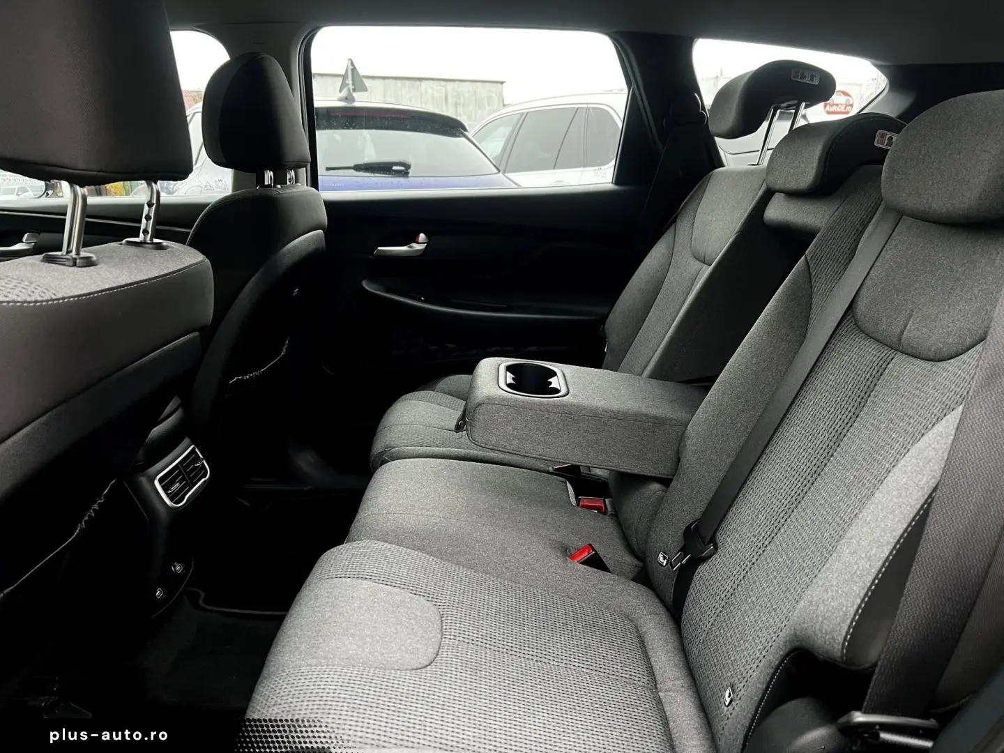 Hyundai Santa-Fe Gen-Iv-2018