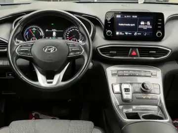 Hyundai Santa-Fe Gen-Iv-2018