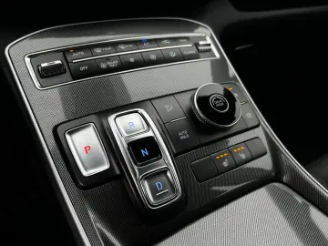 Hyundai Santa-Fe Gen-Iv-2018