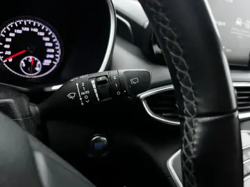 Hyundai Santa-Fe Gen-Iv-2018