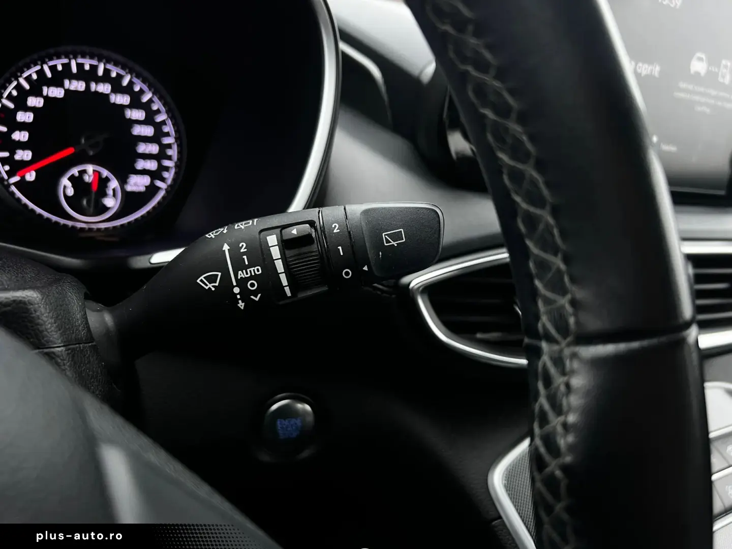 Hyundai Santa-Fe Gen-Iv-2018