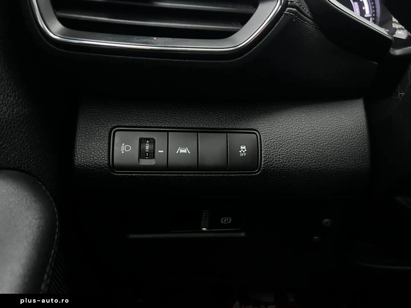 Hyundai Santa-Fe Gen-Iv-2018