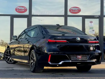 Bmw Seria-7 Gen-G70-2022