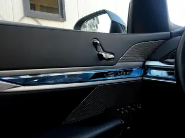 Bmw Seria-7 Gen-G70-2022