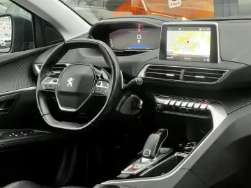 Peugeot 5008 Gen-Ii-2016