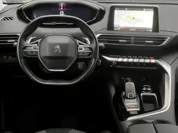 Peugeot 5008 Gen-Ii-2016