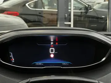 Peugeot 5008 Gen-Ii-2016