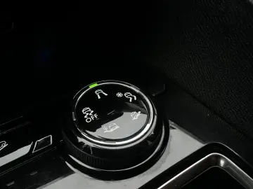 Peugeot 5008 Gen-Ii-2016