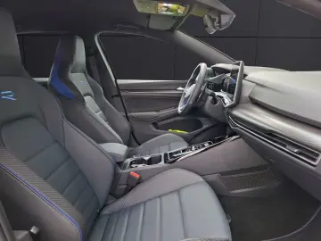 Golf VIII R Performance Black-Edition Matrix Har