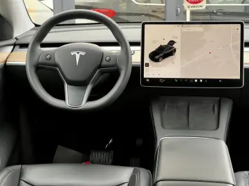 Tesla T-Model-Y