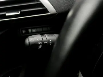 Peugeot 3008 Gen-Ii-2016