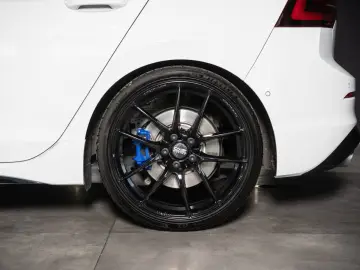 Golf 8 R 2.0 TSI 4Motion  O.Z. ACC DCC PERF. VOL