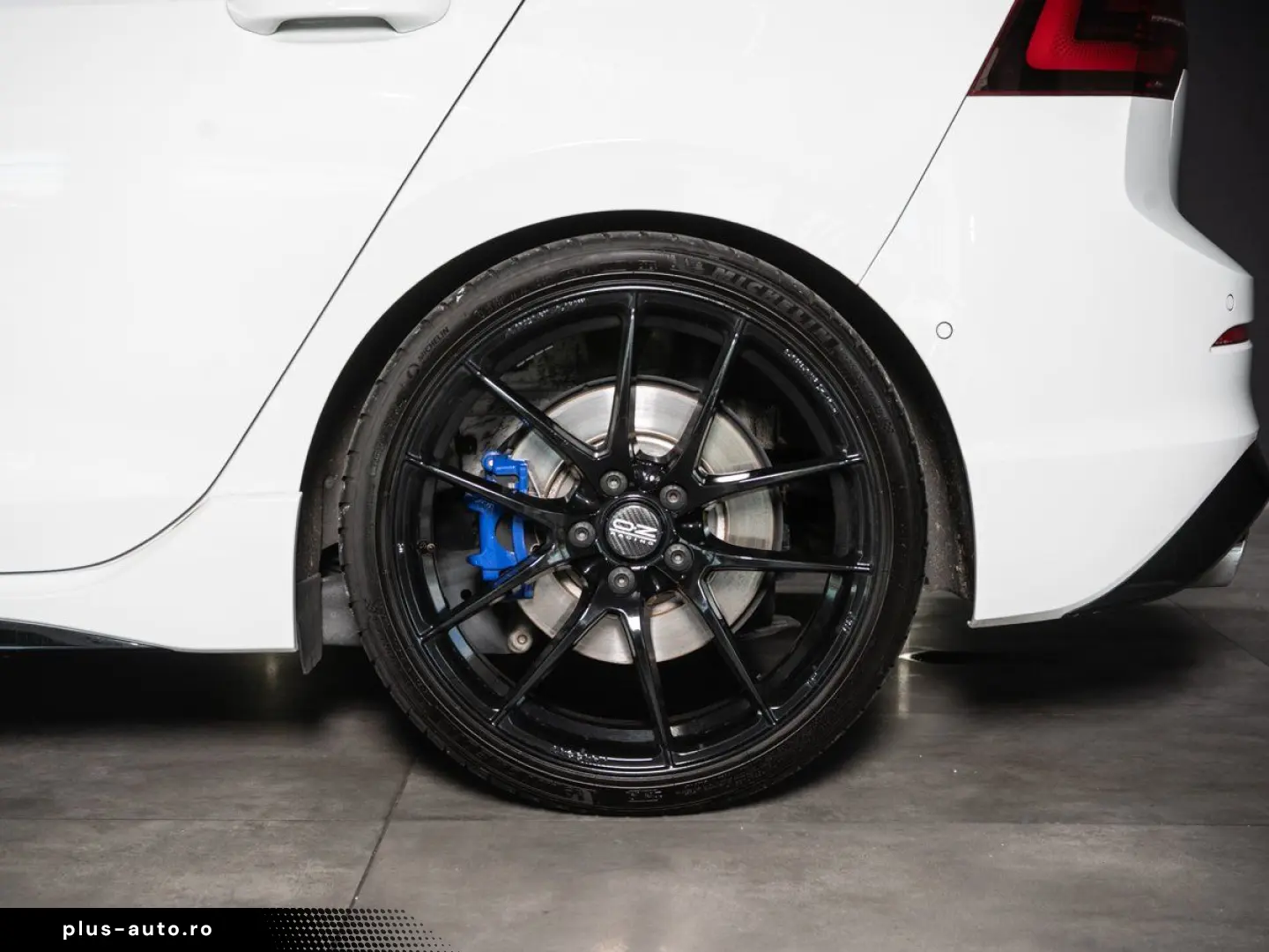 Golf 8 R 2.0 TSI 4Motion  O.Z. ACC DCC PERF. VOL