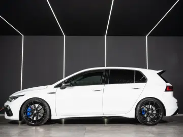 Golf 8 R 2.0 TSI 4Motion  O.Z. ACC DCC PERF. VOL