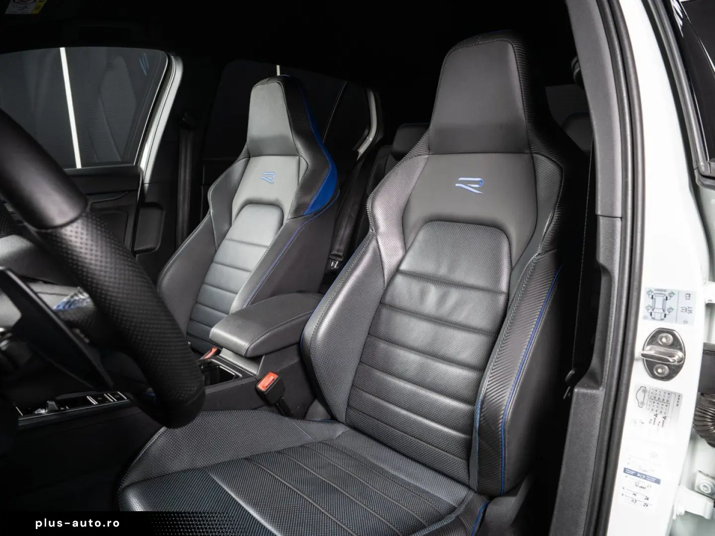 Golf 8 R 2.0 TSI 4Motion  O.Z. ACC DCC PERF. VOL