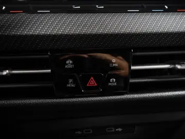 Golf 8 R 2.0 TSI 4Motion  O.Z. ACC DCC PERF. VOL