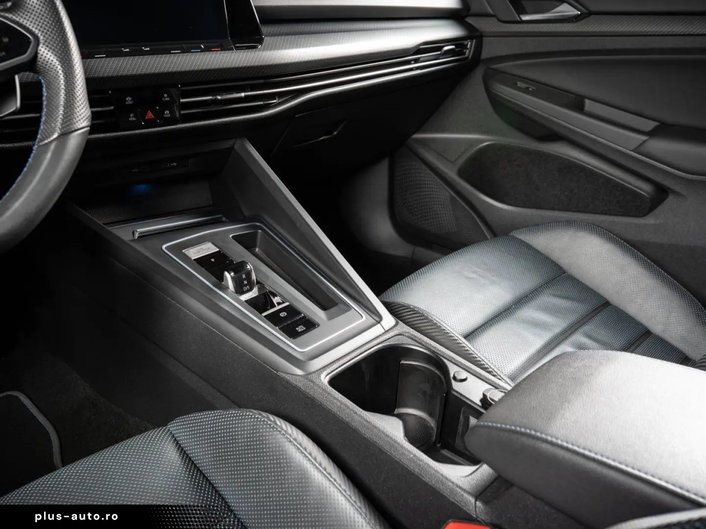 Golf 8 R 2.0 TSI 4Motion  O.Z. ACC DCC PERF. VOL