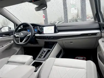 Volkswagen Golf Gen-Viii-2020