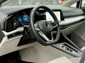 Volkswagen Golf Gen-Viii-2020