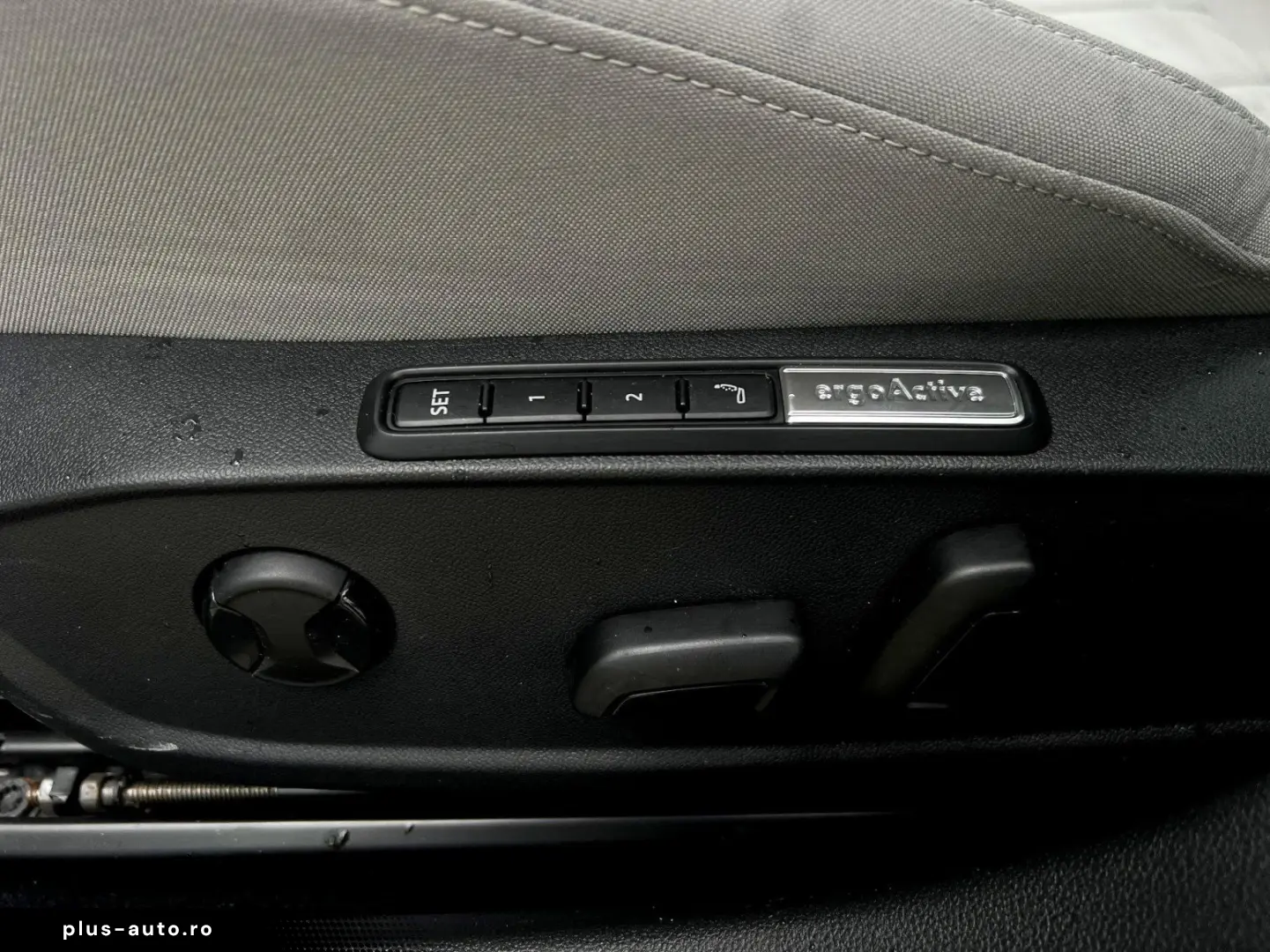 Volkswagen Golf Gen-Viii-2020