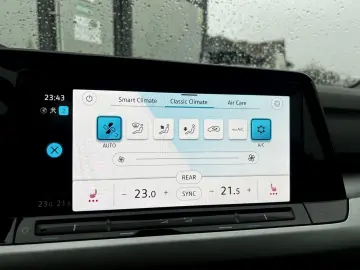 Volkswagen Golf Gen-Viii-2020